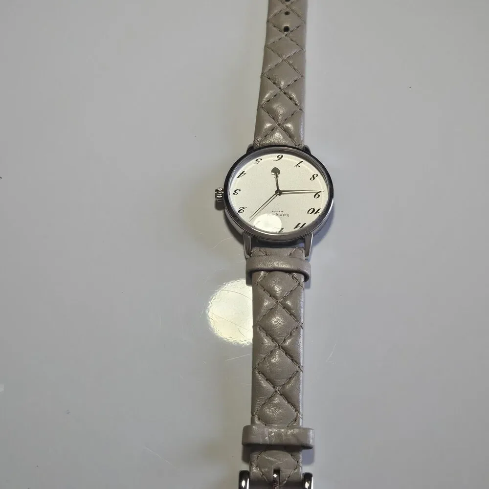 Kate Spade 1YRU0784 Silver Dial Leather Strap Women's Watch Needs New Battery